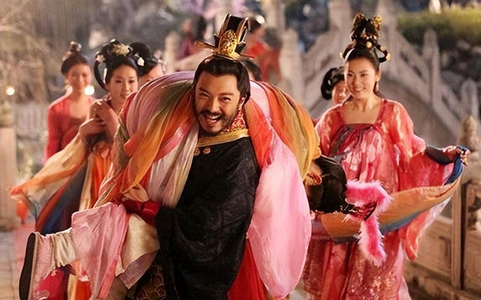 Vị Hoàng đế thị tẩm 9 phi tần một đêm, hậu cung có đến 55 người vợ Ảnh 2