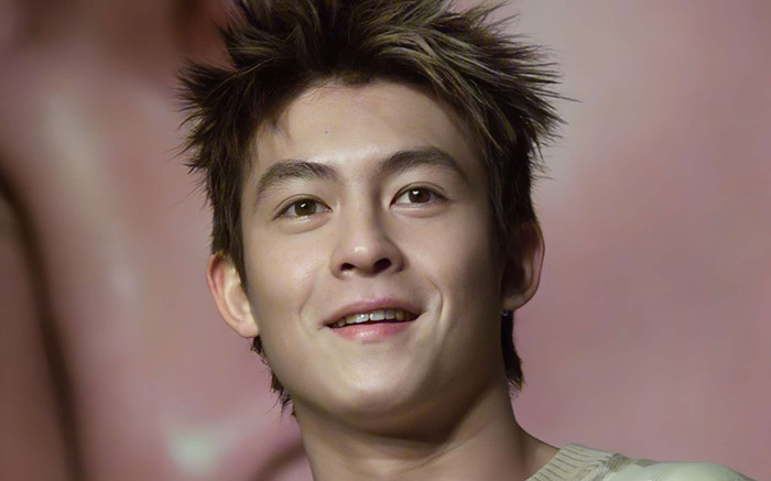 Nam diễn viên giải nghệ vì lộ 1.300 ảnh nóng với đồng nghiệp nữ, giờ xuống sắc gây ngỡ ngàng Ảnh 2