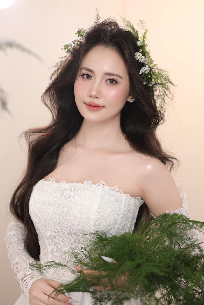 Phùng Doanh Doanh được đánh giá cao về nhan sắc.