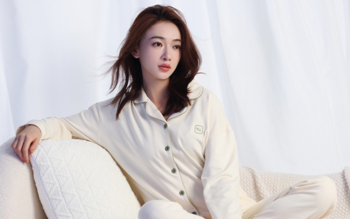 Ngô Cẩn Ngôn bầu bí vẫn làm việc vất vả để nuôi chồng thất nghiệp? Ảnh 2