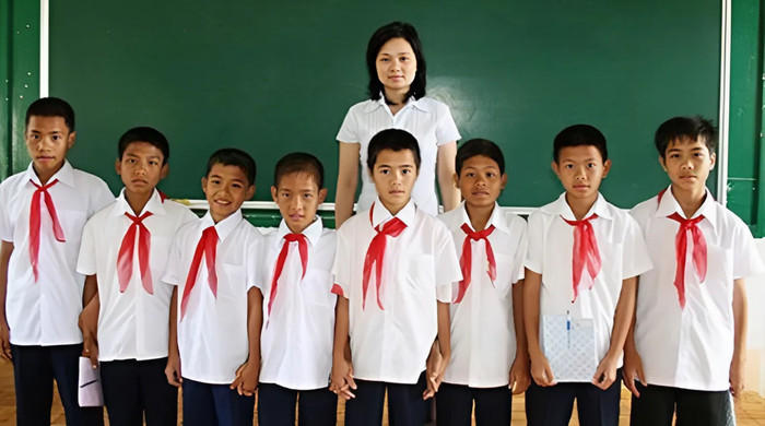 Lứa Công Phượng từ nhỏ đã được bầu Đức cho học văn hoá, học ngoại ngữ. Ảnh: CLB HAGL