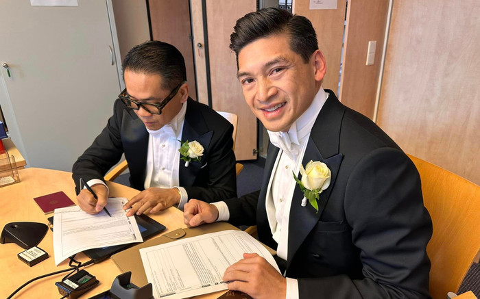 Thái Công chính thức kết hôn với bạn trai đồng giới kém 17 tuổi Ảnh 2