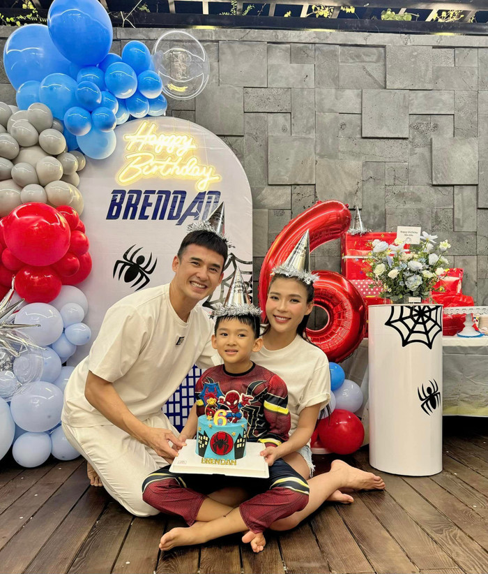Tổ ấm hạnh phúc của Lương Thế Thành và Thuý Diễm bên cạnh con trai sau 8 năm kết hôn.