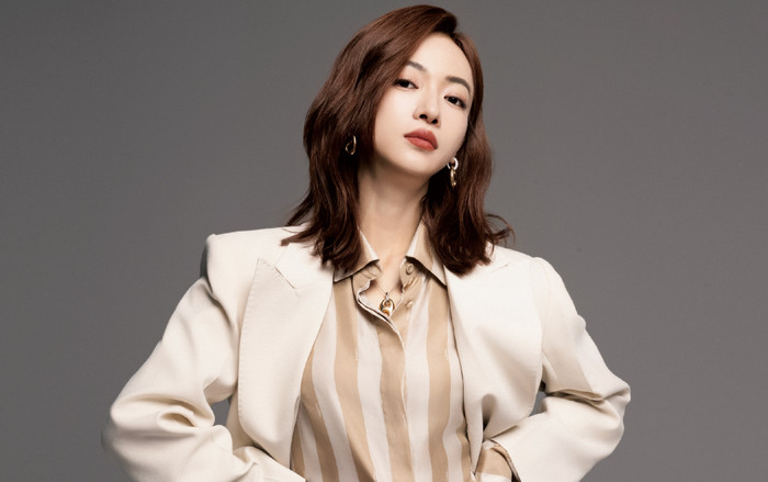 Ngô Cẩn Ngôn: Trên phim tỉnh táo, ngoài đời mù quáng Ảnh 2