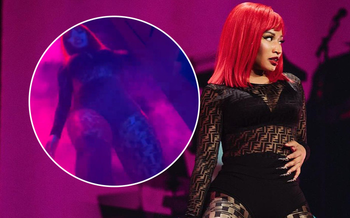 Nữ ca sĩ nhạc Rap vung chân đá máy quay của nhiếp ảnh gia rơi xuống đất Ảnh 2