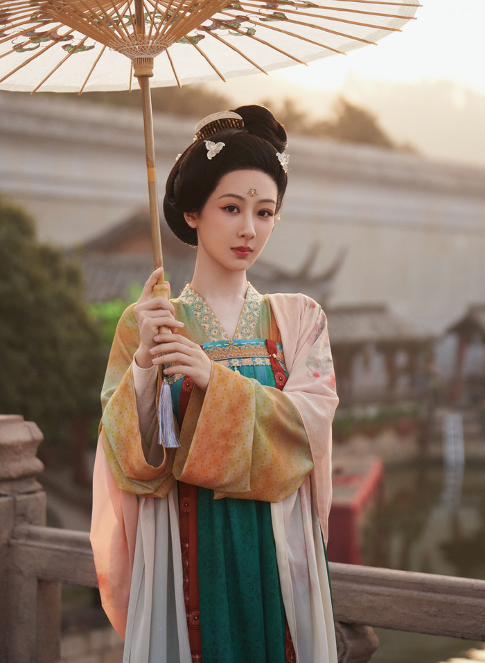 Dương Tử trong Quốc Sắc Phương Hoa.