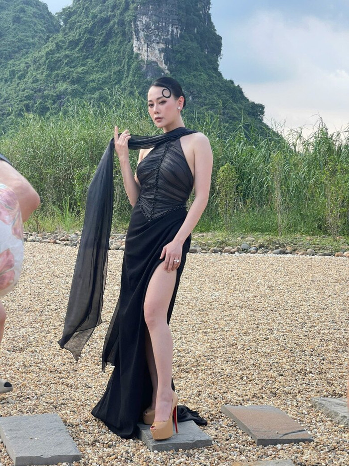 Nhan sắc Phương Oanh ở ngoài đời khiến dân tình choáng váng.