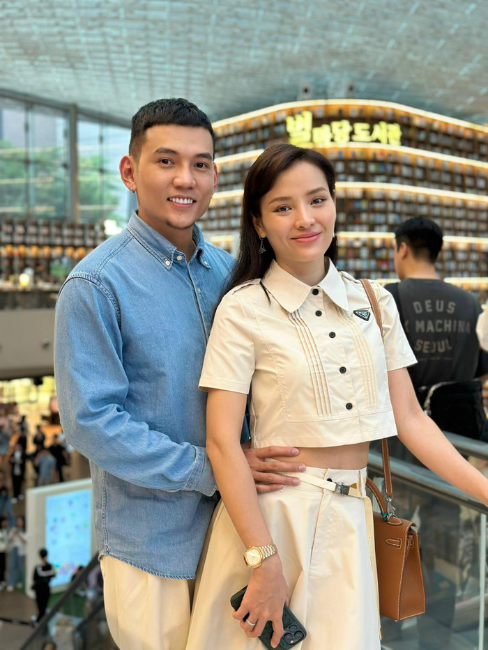 Sau 2 năm kết hôn, Phương Trinh Jolie có cuộc sống hạnh phúc, bình yên bên cạnh chồng và các con. 