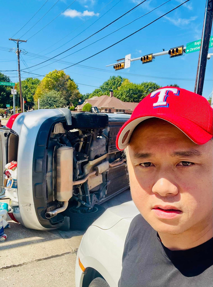 Hàn Thái Tú khiến nhiều đồng nghiệp, khán giả lo lắng khi đăng ảnh hiện trường vụ tai nạn.