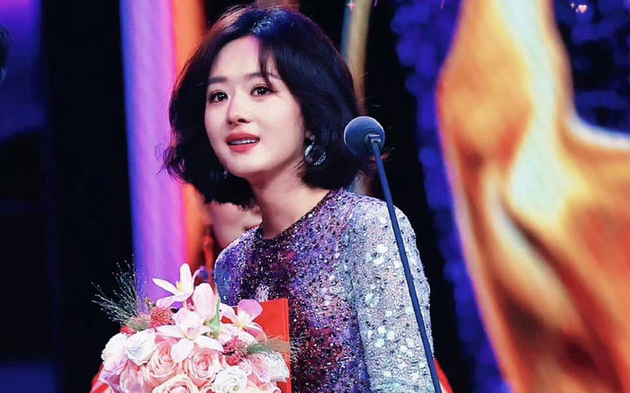 BXH sao nữ 85 có biến động lớn: Triệu Lệ Dĩnh chính thức đè bẹp Lưu Diệc Phi, Dương Mịch Ảnh 2