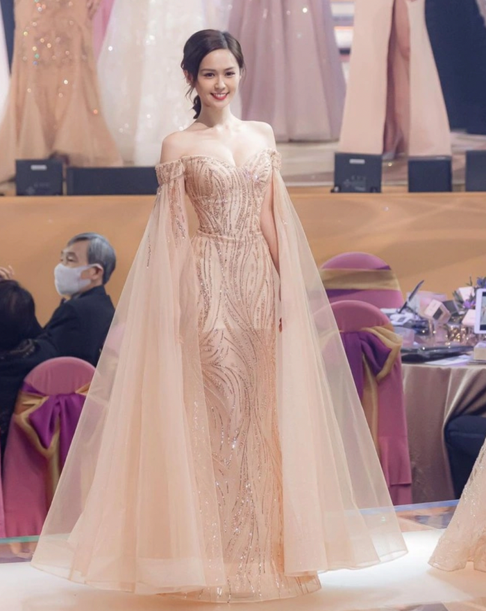 Lương Siêu Di từng ngôi sao nhí đến Á hậu được nhiều người khen ngợi nay thành nhân tố bị ghét nhất showbiz vì vướng ồn ào làm 'tiểu tam'.