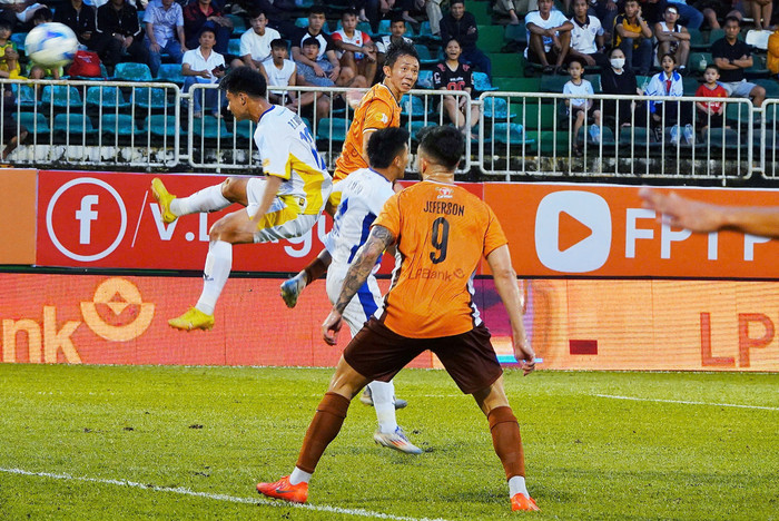 Châu Ngọc Quang ghi 2 bàn ở 2 trận vừa qua. Ảnh: Anh Linh Hùng