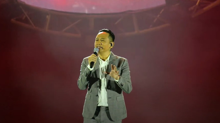 Duy Mạnh lần đầu chia sẻ về mối tình đầu.