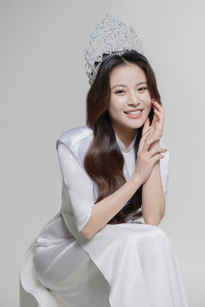 Trần Thị Duyên - Hoa hậu áo dài Việt Nam 2022. 