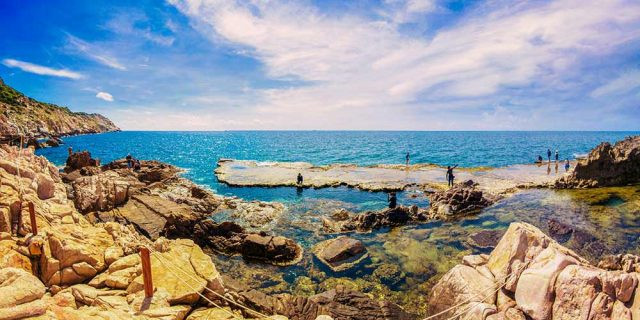 'Thác nước trên biển' duy nhất ở Việt Nam, xuýt xoa khi đến check-in Ảnh 3