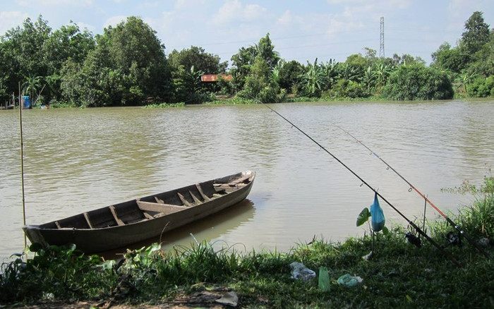 Chồng đi câu cá mãi không về, vợ và dân làng đi tìm thì phát hiện cảnh tượng đau lòng Ảnh 2
