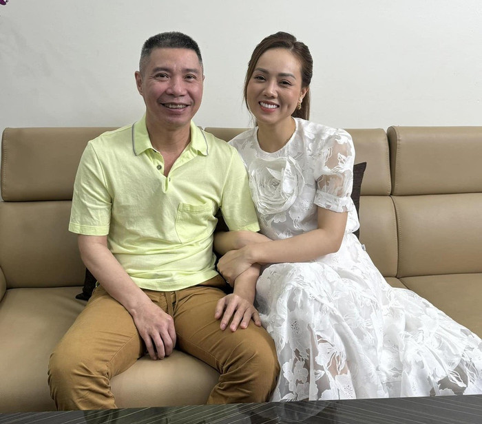 Ngọc Hà thường gây tranh cãi khi đăng tải hình ảnh, clip về NSND Công Lý.