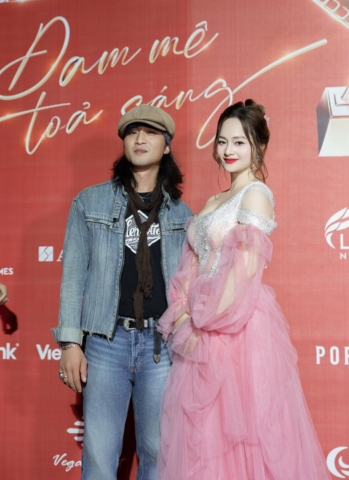 Doãn Quốc Đam tái hợp bà xã màn ảnh.