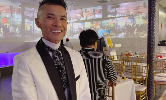 Thúy Nga ngưỡng mộ nam ca sĩ vì anh bệnh nhưng không than vãn, chịu đựng suốt thời gian dài. 