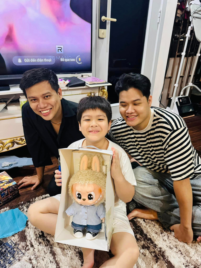 Danh tính soái ca đồng hành cùng Nhật Kim Anh ở tuổi 39 Ảnh 2