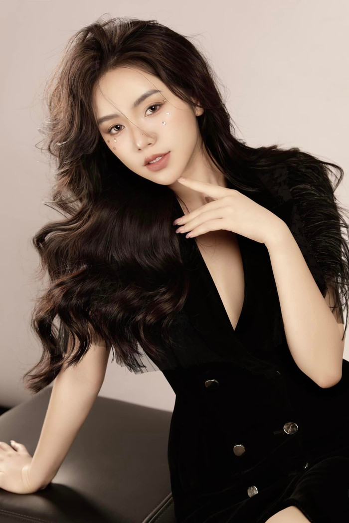 Nhờ có chế độ ăn uống và tập luyện khoa học, Quỳnh Kool duy trì được sự trẻ trung, nóng bỏng ở tuổi 29. 