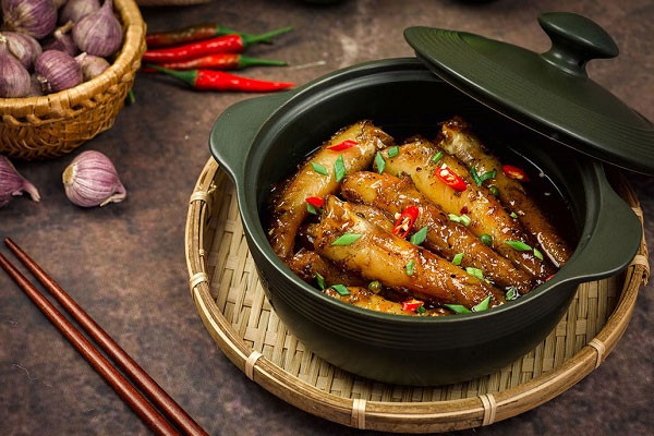 Cá bống dừa kho vô cùng đưa cơm.