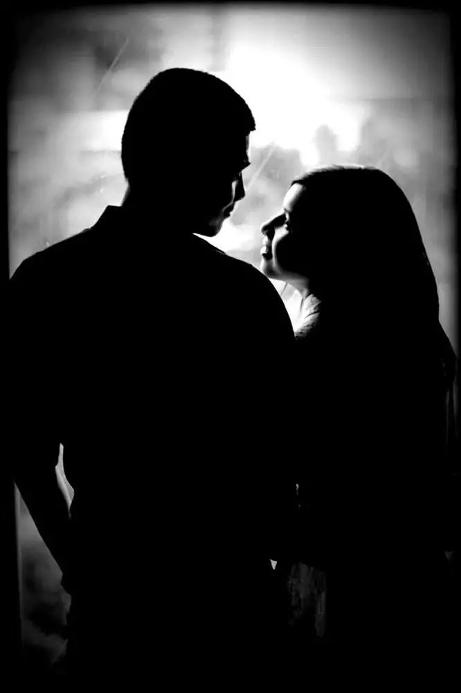 Bức ảnh hiếm hoi có mặt vợ được Quang Sự chia sẻ.