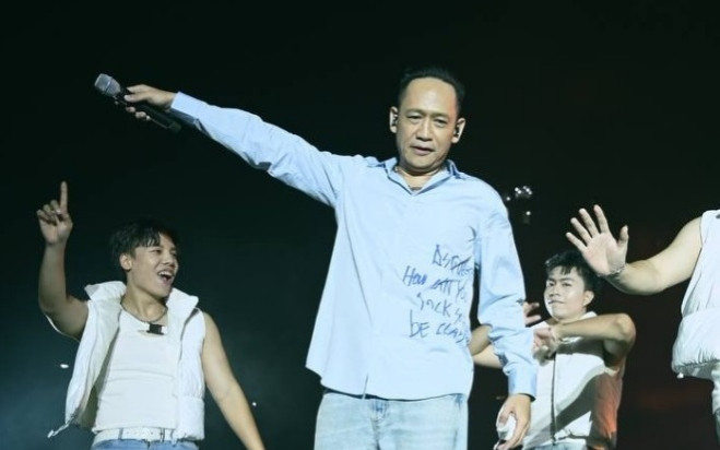 Nam ca sĩ xin phép được hát nhép, phản ứng của khán giả mới bất ngờ Ảnh 2