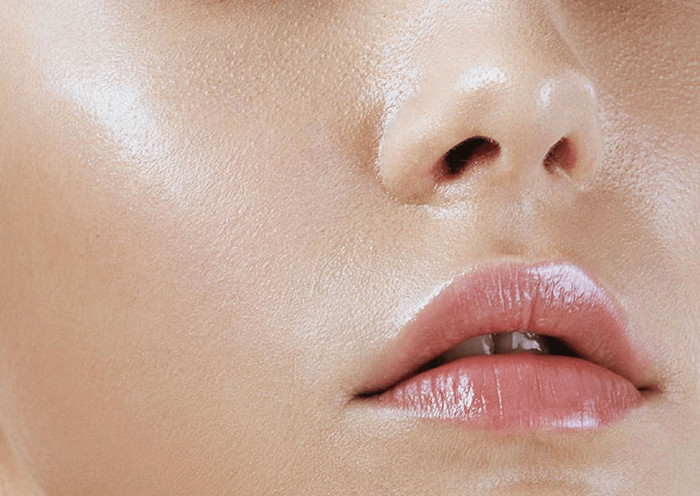 Làn da dầu có cả ưu lẫn khuyết điểm đòi hỏi việc chăm sóc cần kỹ lưỡng hơn.