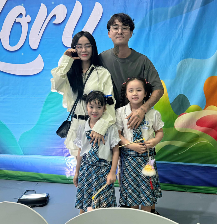 Đạt G yêu thương, chăm sóc hai cô con gái của Cindy Lư. Ảnh: FBNV