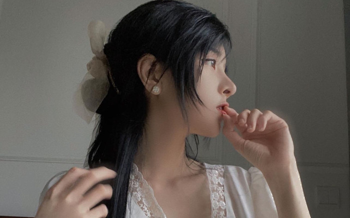 Bạn gái Vũ Văn Thanh khoe vóc dáng căng tràn trong váy ngủ Ảnh 2