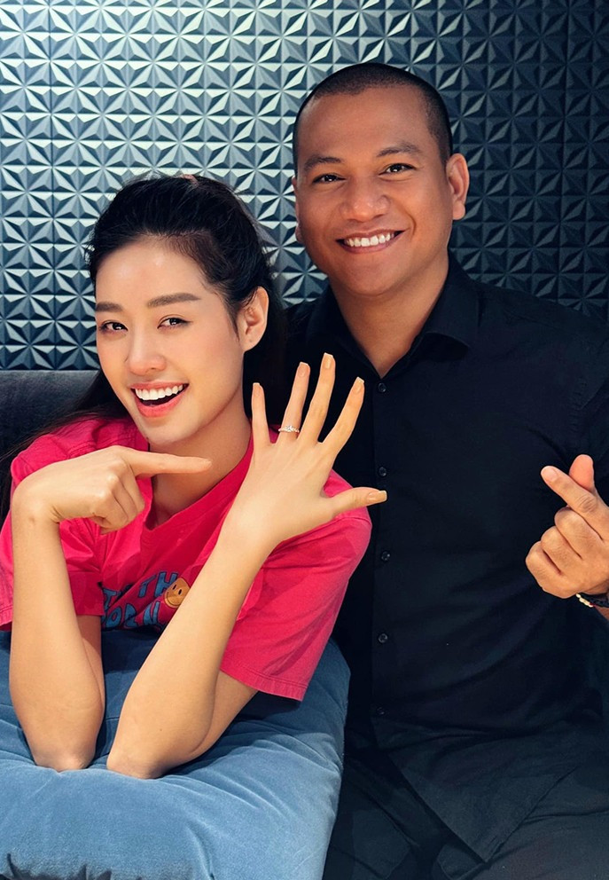 Hoa hậu Khánh Vân và chồng sắp cưới. 