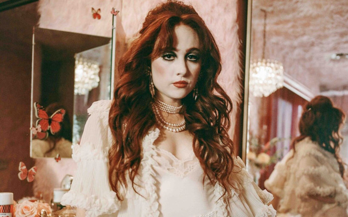 Nữ ca sĩ 26 tuổi thông báo mắc trầm cảm nặng: 'Toàn bộ cuộc sống của tôi đã thay đổi' Ảnh 2