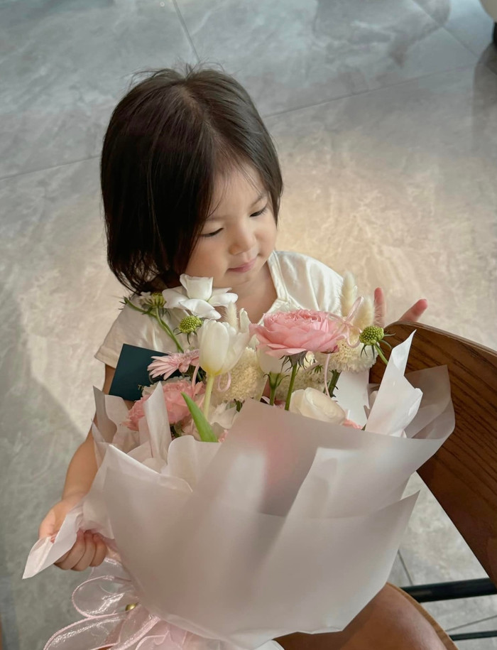 Pam là em bé người Việt đầu tiên nhận được 1 triệu lượt thích trên Instagram.