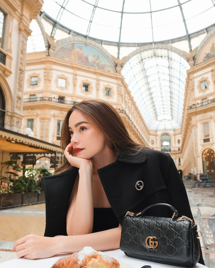 Hồ Ngọc Hà cũng nằm trong danh sách những ngôi sao ưa chuộng quả bơ.