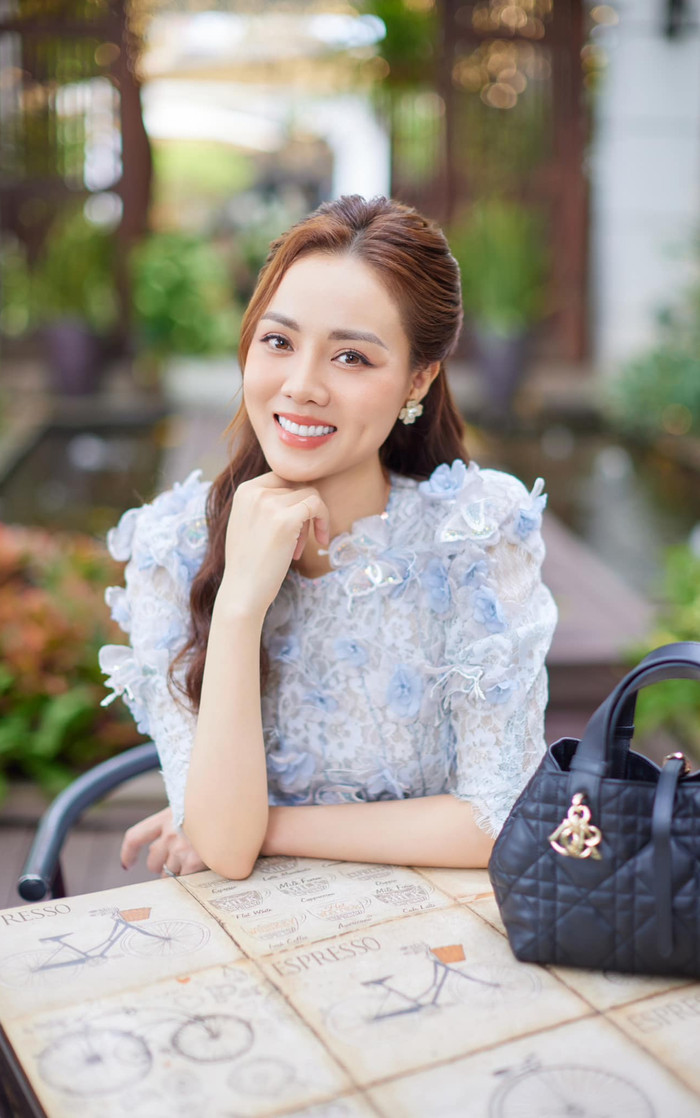 Dù vậy, Ngọc Hà cho biết vẫn sẽ cố gắng thay đổi thực đơn để cải thiện bữa ăn cho chồng. 