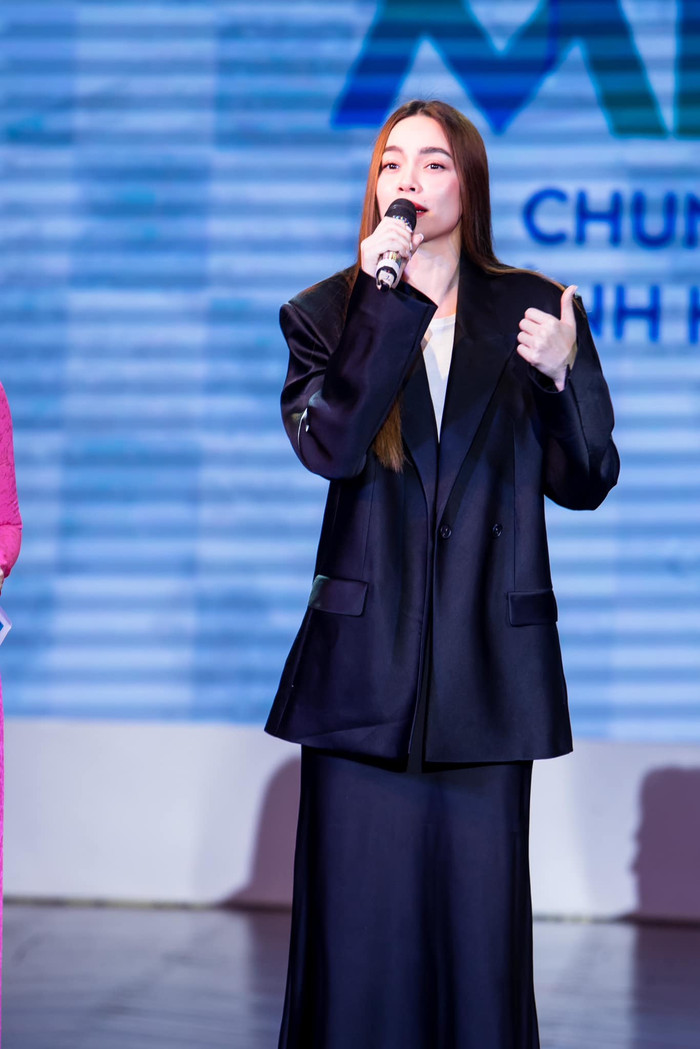 Hình ảnh Hồ Ngọc Hà 12 năm trước được khán giả 'đào lại', nhận xét đúng một câu Ảnh 4