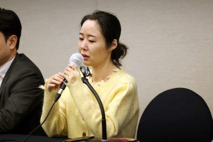 Min Hee Jin quyết đòi lại chức CEO của ADOR Ảnh 4