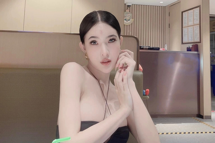 Nữ DJ Bé Vi có vỏ bọc sang chảnh trên mạng xã hội.