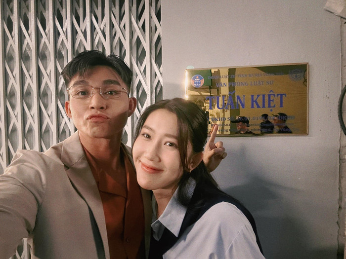 Trước đó, Jun Phạm vướng nghi vấn phim giả tình thật sau màn kết hợp với Thúy Ngân.