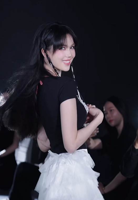 Ngọc Trinh bắt đầu vai trò người mẫu từ năm 16 tuổi.