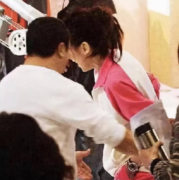 Công chúng đã không còn xa lạ với những hình ảnh này của Tăng Chí Vỹ nữa.