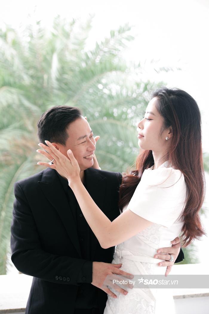 Nam Em và bạn trai quay lại với nhau 'lần thứ n' sau khi cãi vã khiến công chúng mất niềm tin ở người đẹp. 