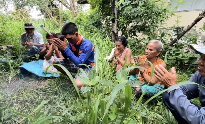 Cậu bé 6 tuổi được tìm thấy sau gần 2 ngày mất tích, kể lại toàn bộ câu chuyện kỳ lạ Ảnh 1
