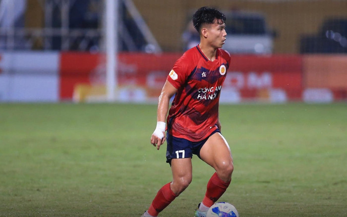 Ngả mũ trước đẳng cấp của Vũ Văn Thanh trong chiến thắng Lion City 5-0 Ảnh 2