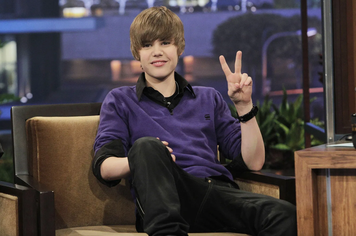 Thời điểm mới ca hát, Justin Bieber sở hữu ngoại hình điển trai, trẻ trung.