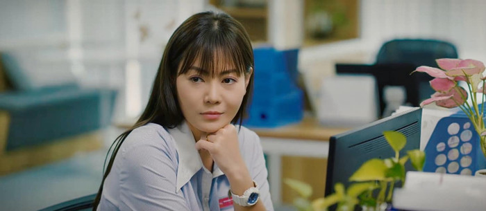 Thanh Hương là gương mặt hiện đang gây ấn tượng với vai mẹ kế trẻ trung, hiện đại trong bộ phim Hoa sữa về trong gió. 