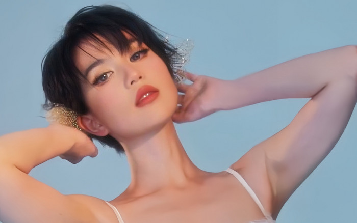 Ngọc Trinh diện áo nịt ngực khoe vóc dáng căng tràn Ảnh 2