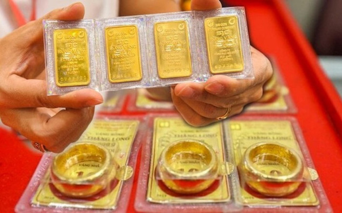 Chưa từng thấy: Giá vàng nhẫn lần đầu tiên bằng giá vàng miếng Ảnh 2