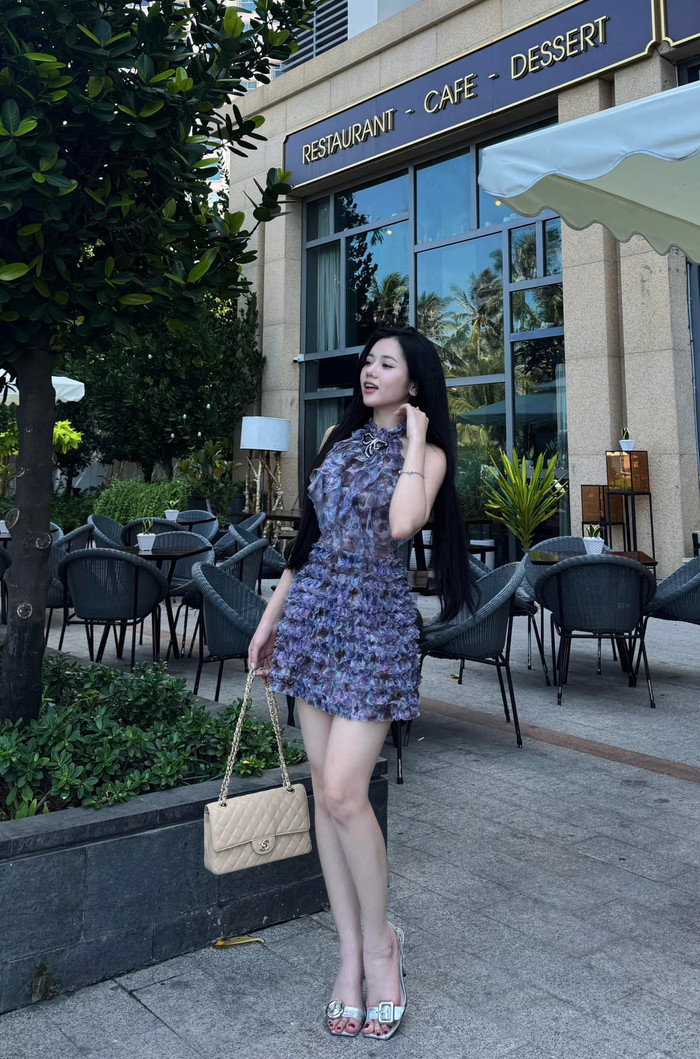 Việc tập luyện thể thao chăm chỉ giúp Ý Nhi duy trì thân hình thon thả, tràn đầy nhựa sống. Ảnh: FBNV